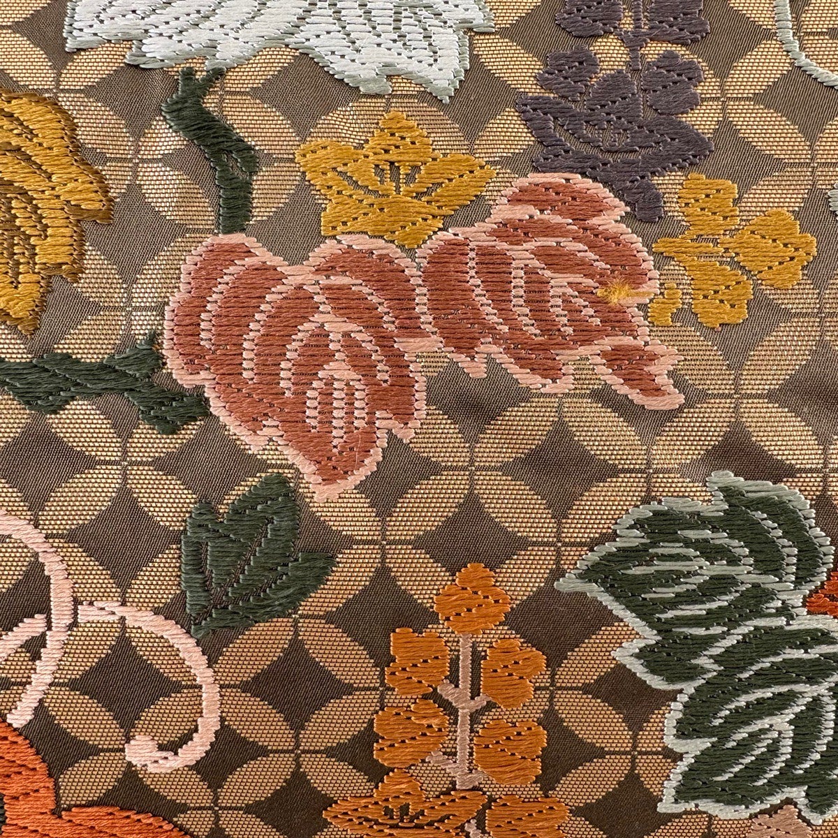 袋帯 秀品 七宝桐鉄線文 七宝 草花 唐織 箔 茶色 六通 正絹｜中古