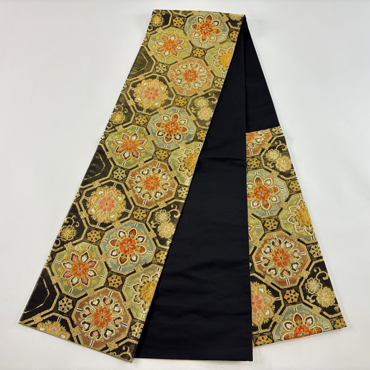 美品】 袋帯 秀品 蜀江華文 金糸 唐織 金色 六通 正絹｜中古・古着