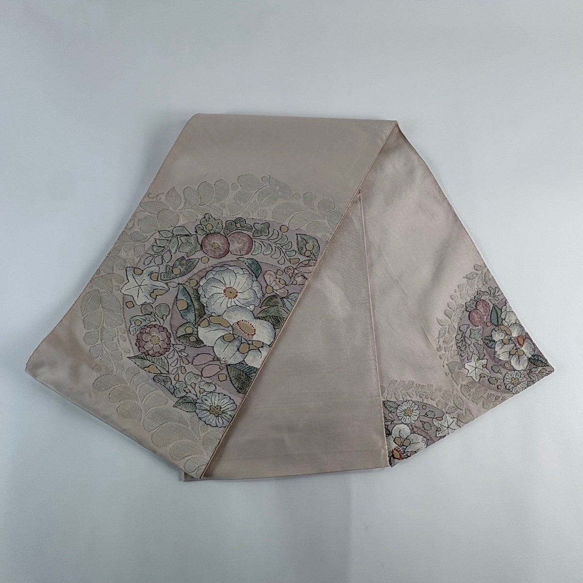 袋帯 秀品 草花 枝花 薄ピンク お太鼓柄 正絹｜中古・古着・リサイクル