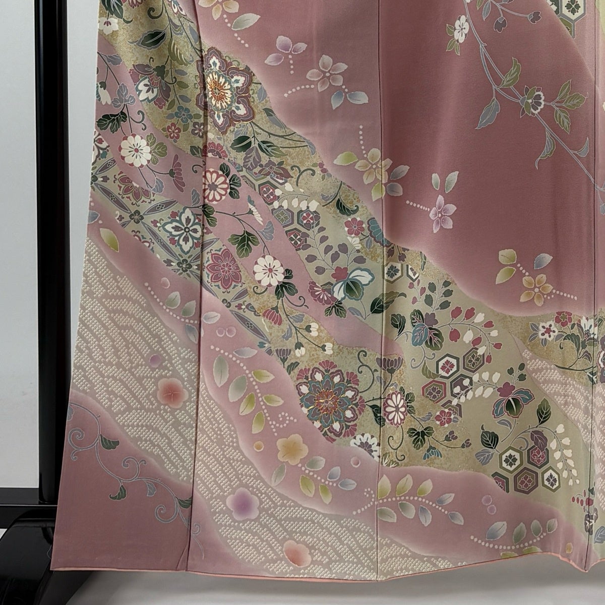 訪問着 身丈163.5cm 裄丈67cm M 袷 華文 花唐草 金糸 金銀彩 ピンク 訪問着 身丈163.5cm 裄丈67cm M 袷 華文 花唐草 金糸 金銀彩 ピンク
