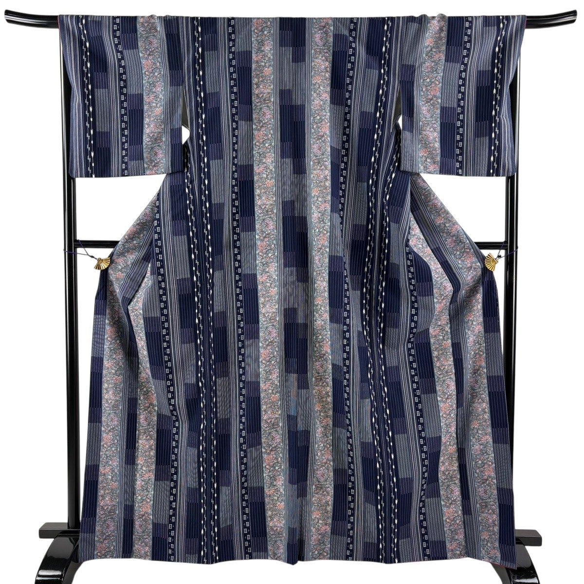 美品】 小紋 身丈165cm 裄丈66.5cm M 袷 桜 玩具 灰茶 化繊 優品｜中古