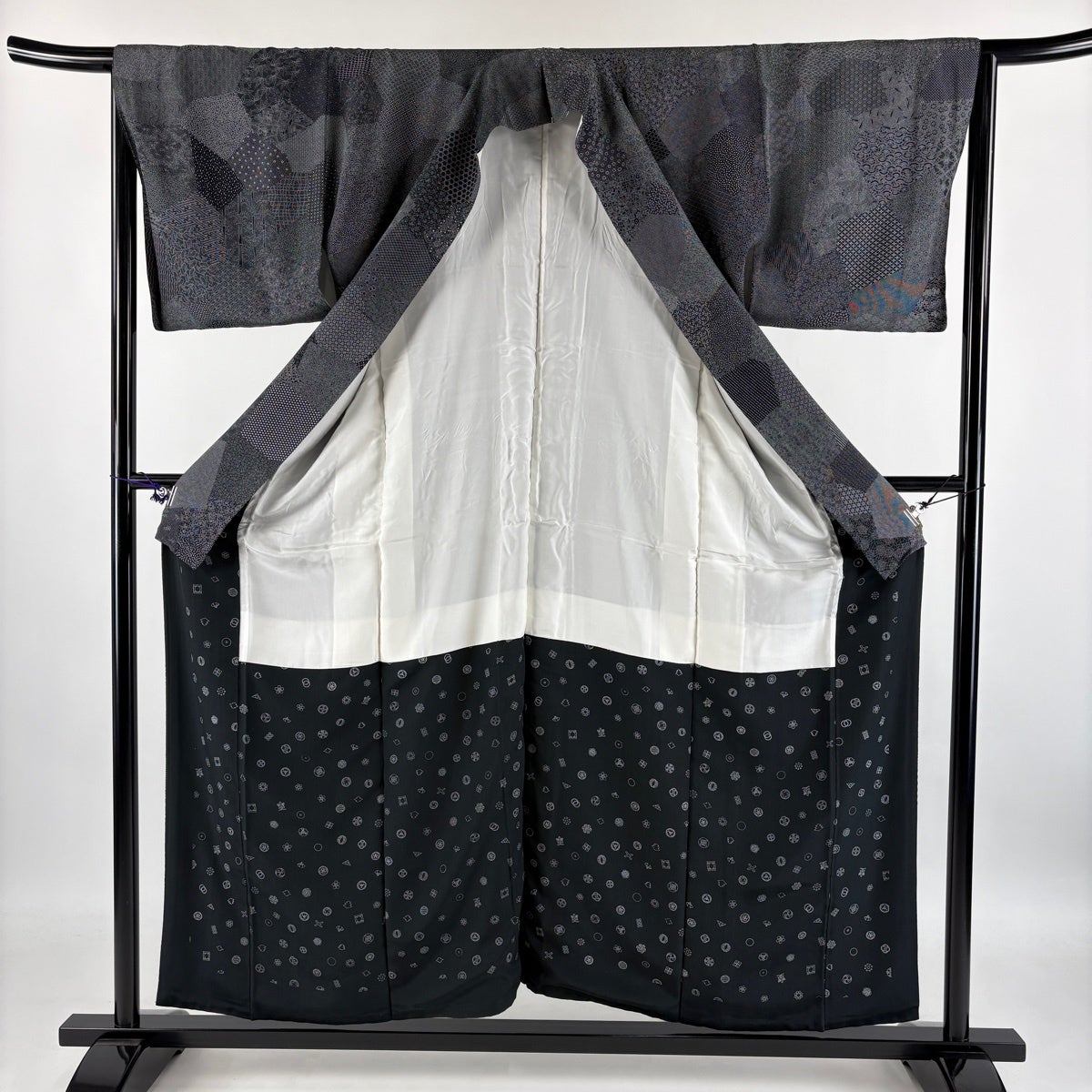 美品】 江戸小紋 身丈156cm 裄丈65cm M 袷 寺山存男 落款あり 寄せ柄 美品】 江戸小紋 身丈156cm 裄丈65cm M 袷 寺山存男 落款あり 寄せ柄