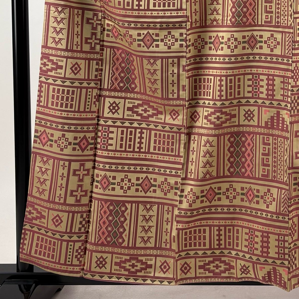 紬 身丈158cm 裄丈61.5cm S 袷 菱 縞 ベージュ 正絹 名品｜中古・古着