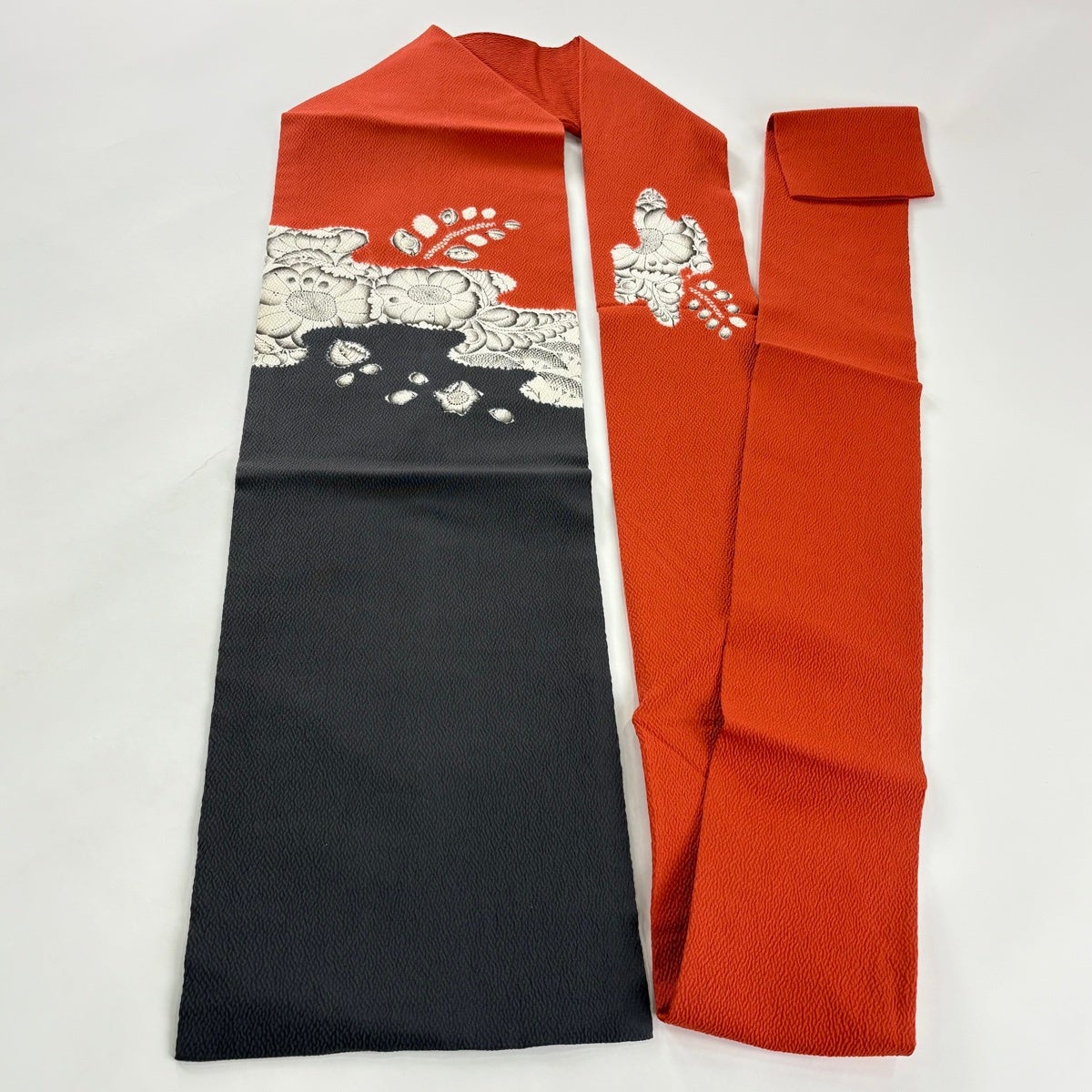美品】 名古屋帯 逸品 大脇一心 落款あり 辻が花 朱色 正絹|中古 美品】 名古屋帯 逸品 大脇一心 落款あり 辻が花 朱色 正絹|中古