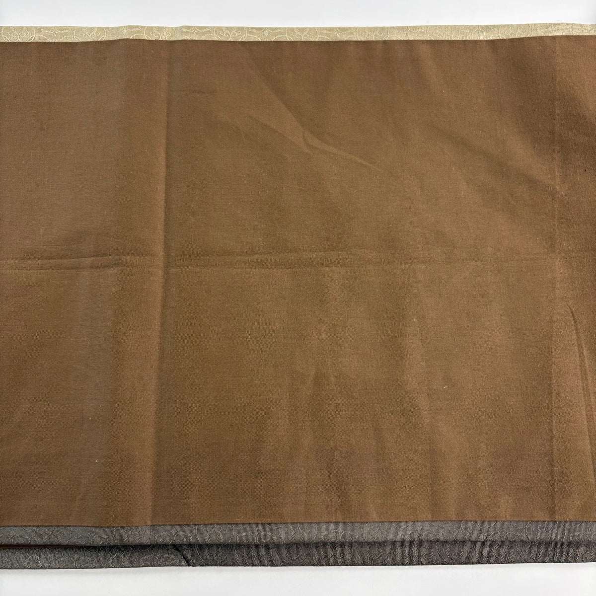 美品】 開き名古屋帯 名品 ますいわ屋 うさぎ 桜 抹茶色 正絹｜中古